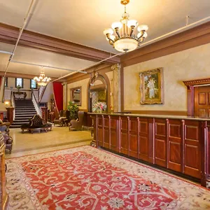 4* Hotel Marqueen